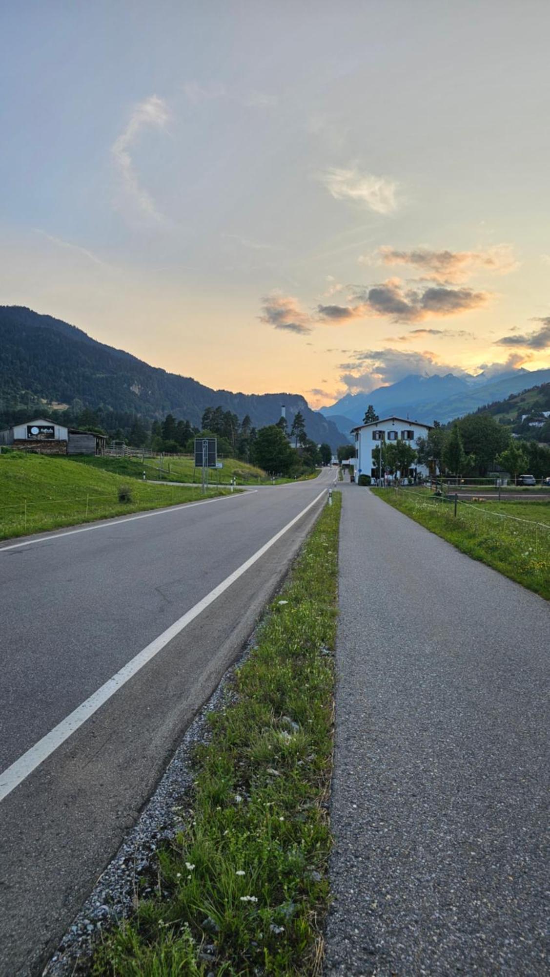 Landgasthof Zum Glenner Ilanz/Glion المظهر الخارجي الصورة