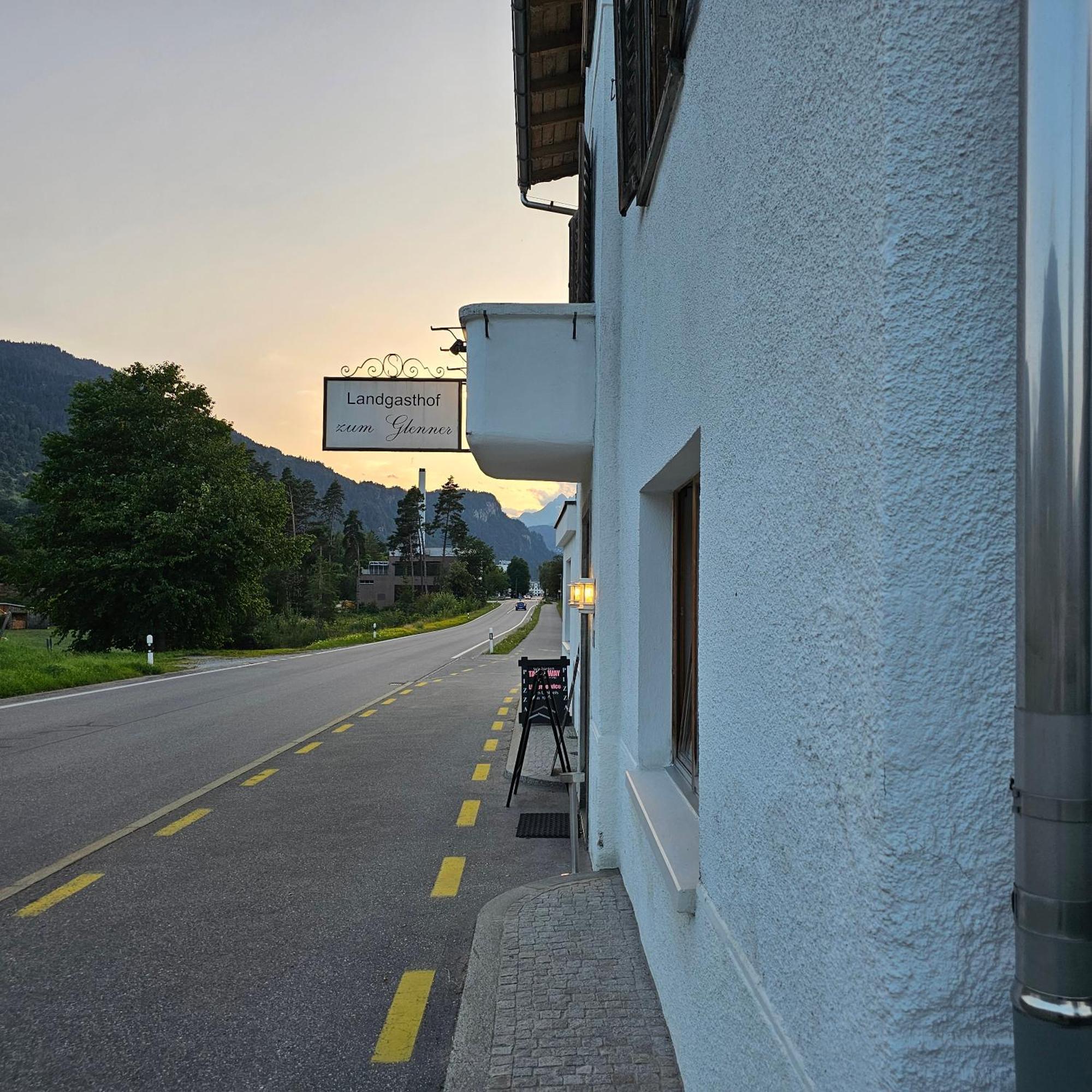 Landgasthof Zum Glenner Ilanz/Glion المظهر الخارجي الصورة