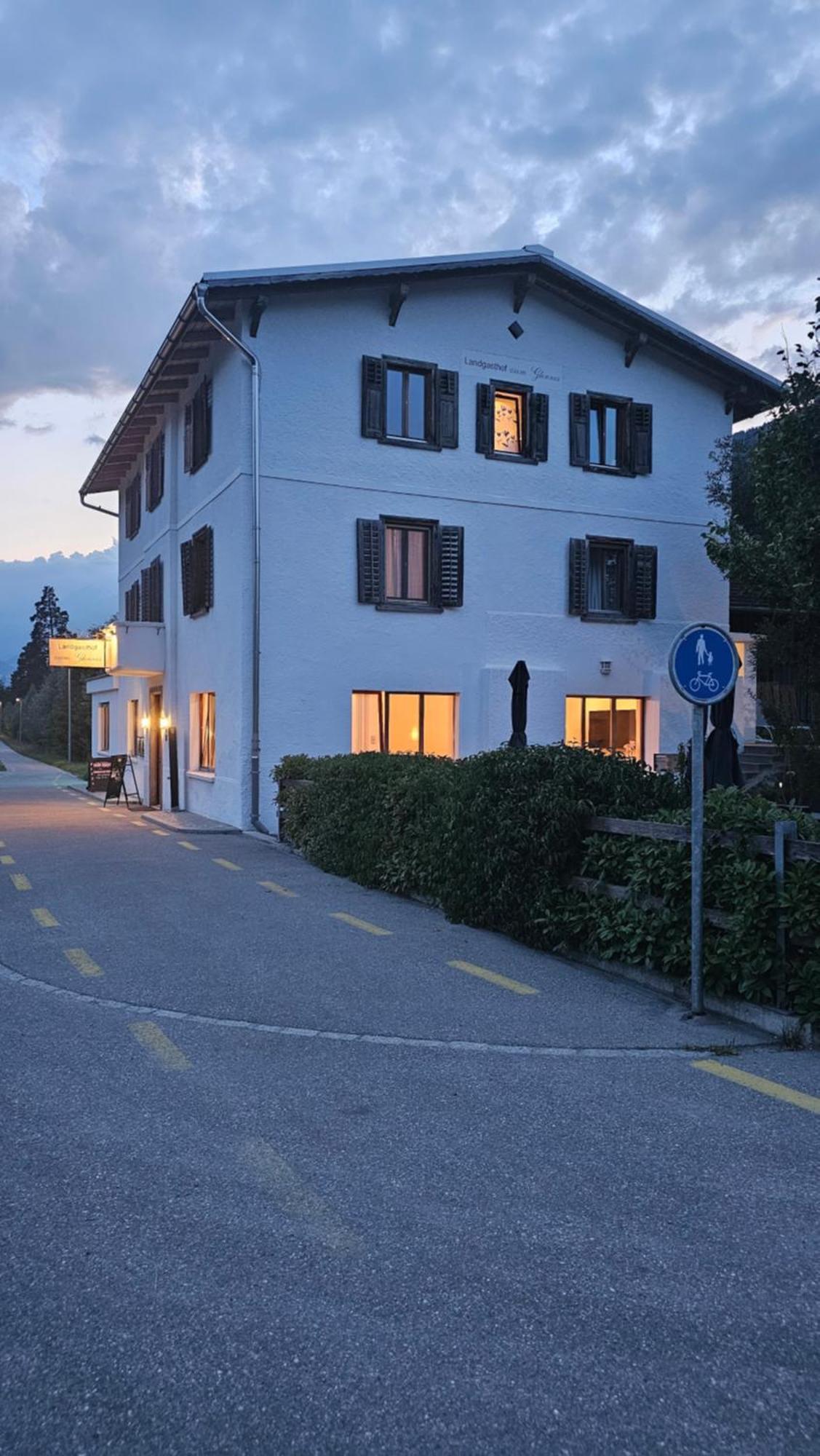 Landgasthof Zum Glenner Ilanz/Glion المظهر الخارجي الصورة